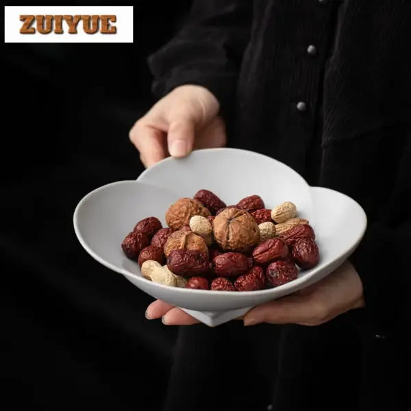 طبق فاكهة أبيض عتيق مصنوع يدويًا - تصميم بتلات الزهور المنزلية - طبق معجنات على الطريقة اليابانية / وعاء سلطة / طبق مشترك - الحرف اليدوية