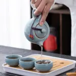 ⁦إبريق شاي سيراميك بتصميم متشقّق جليدياً⁩ - الصورة ⁦4⁩