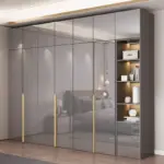 ⁦خزانة ملابس ذكية متعددة الوظائف بتصميم عصري⁩ - الصورة ⁦5⁩