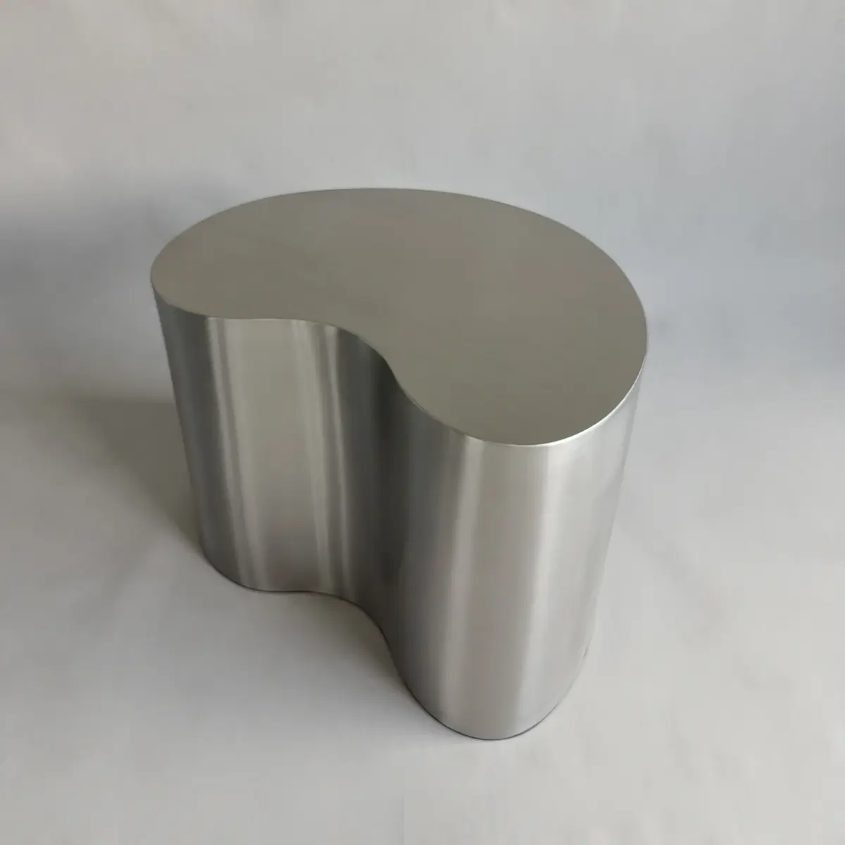 ⁦Metal Industrial Coffee Table Aesthetic Unique Minimalist Designer Side Table Modern Luxury Mesa Auxiliar Postmodern Furniture⁩ - الصورة ⁦13⁩
