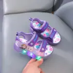 ⁦صندل أطفال مضيء بشخصيات frozen⁩ - الصورة ⁦4⁩