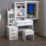 ⁦طاولة مكياج فاخرة مع مرآة مضيئة⁩ - الصورة ⁦11⁩
