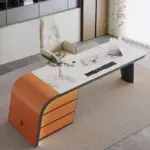⁦مكتب كمبيوتر أبيض فاخر بتخزين مدمج⁩ - الصورة ⁦3⁩
