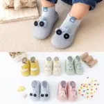 ⁦أحذية جوارب ناعمة للأطفال الرضع - تصميم حيوانات لطيف⁩ - الصورة ⁦2⁩