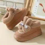 ⁦حذاء شتوي داخلي دافئ للنساء⁩ - الصورة ⁦2⁩