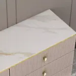 ⁦خزانة عرض فاخرة بتصميم بسيط⁩ - الصورة ⁦5⁩