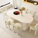 طاولة طعام بيضاوية فاخرة