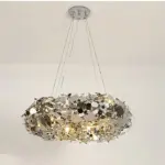 ⁦ثريا فاخرة ذهبية بتصميم عصري⁩ - الصورة ⁦7⁩