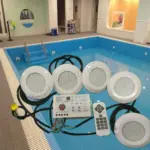 ⁦مصباح سباحة ذكي ضد الماء⁩ - الصورة ⁦2⁩