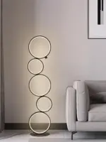 لمبة أرضية حلقية بتصميم عصري