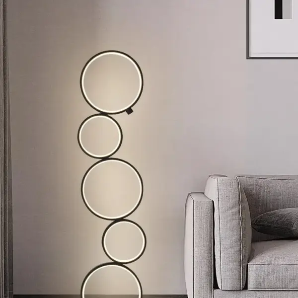 لمبة أرضية حلقية بتصميم عصري